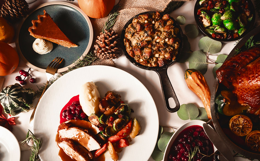 Black+Blue Thanksgiving dinner at home