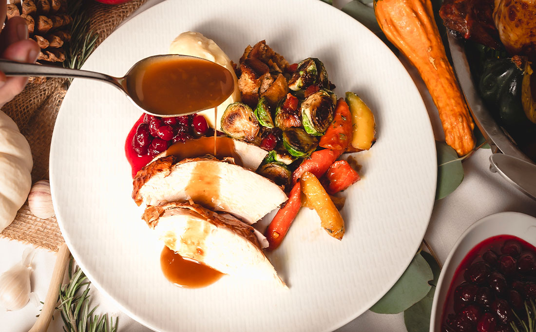 Coast Thanksgiving dinner at home